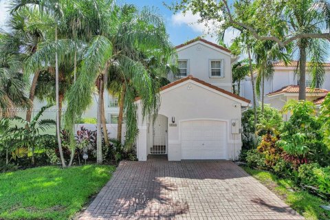 Adosado en venta en Hollywood, Florida, 3 dormitorios, 162.39 m2 № 1358547 - foto 2