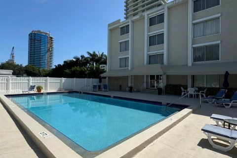 Condo in West Palm Beach, Florida, 1 bedroom  № 1358503 - photo 30