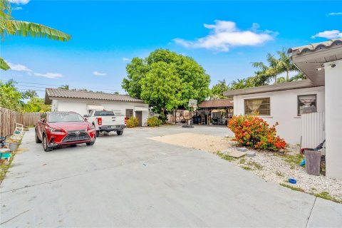 Villa ou maison à vendre à Miami, Floride: 3 chambres, 193.79 m2 № 1385649 - photo 24