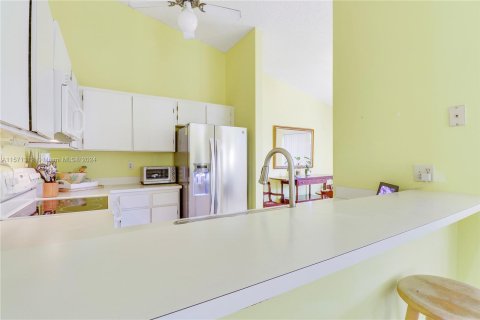 Villa ou maison à vendre à Palm Springs, Floride: 2 chambres, 108.6 m2 № 1128145 - photo 14