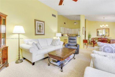 Villa ou maison à vendre à Palm Springs, Floride: 2 chambres, 108.6 m2 № 1128145 - photo 9