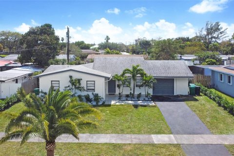Casa en venta en Cutler Bay, Florida, 5 dormitorios, 154.22 m2 № 972162 - foto 27