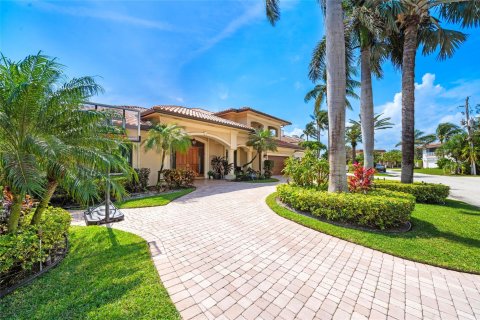 Villa ou maison à vendre à Lighthouse Point, Floride: 4 chambres, 329.52 m2 № 1139322 - photo 21