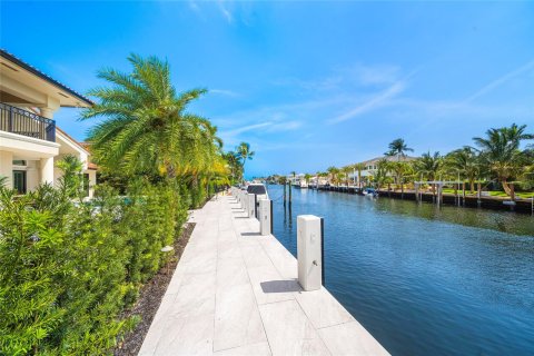 Villa ou maison à vendre à Lighthouse Point, Floride: 4 chambres, 329.52 m2 № 1139322 - photo 24