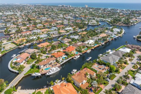 Villa ou maison à vendre à Lighthouse Point, Floride: 4 chambres, 329.52 m2 № 1139322 - photo 14