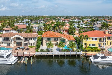 Villa ou maison à vendre à Lighthouse Point, Floride: 4 chambres, 329.52 m2 № 1139322 - photo 11