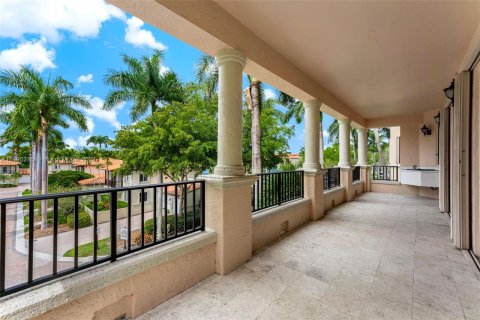 Condominio en alquiler en Coral Gables, Florida, 2 dormitorios, 243.4 m2 № 929415 - foto 16