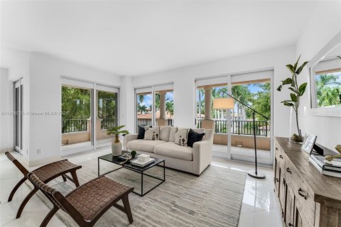 Condominio en alquiler en Coral Gables, Florida, 2 dormitorios, 243.4 m2 № 929415 - foto 21