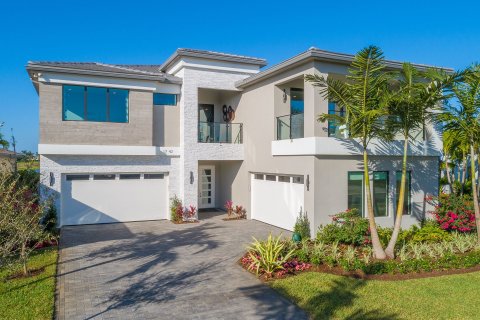 Casa en venta en Boca Raton, Florida, 5 dormitorios, 626 m2 № 638008 - foto 1