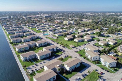 Condo in Boynton Beach, Florida, 1 bedroom  № 1146726 - photo 21