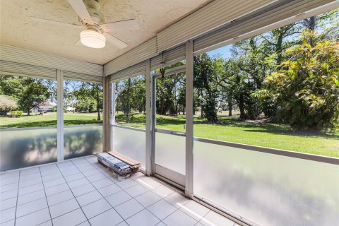 Copropriété à vendre à Tamarac, Floride: 2 chambres, 119.47 m2 № 1102355 - photo 9