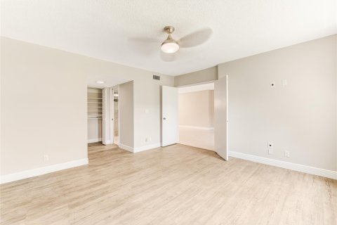 Copropriété à vendre à Tamarac, Floride: 2 chambres, 119.47 m2 № 1102355 - photo 19