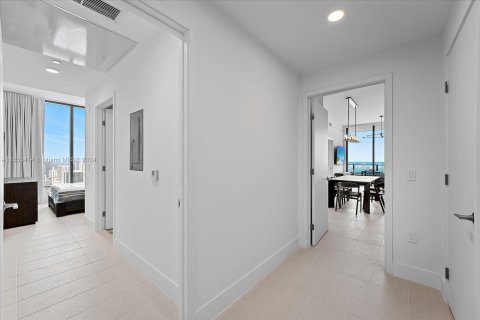 Copropriété à vendre à Miami, Floride: 3 chambres, 127.55 m2 № 1347581 - photo 22