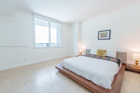 Condo in Miami, Florida, 1 bedroom  № 1347580 - photo 15