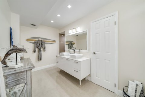 Copropriété à vendre à Hollywood, Floride: 2 chambres, 119.57 m2 № 1310303 - photo 24