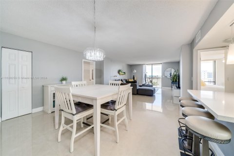 Copropriété à vendre à Hollywood, Floride: 2 chambres, 119.57 m2 № 1310303 - photo 14