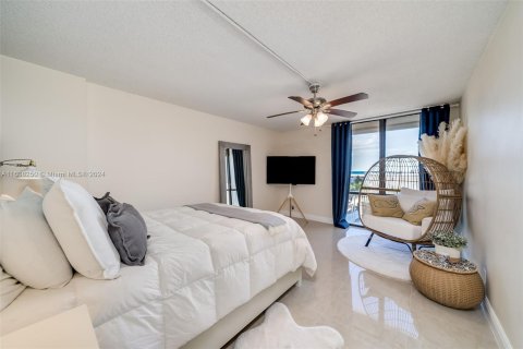 Copropriété à vendre à Hollywood, Floride: 2 chambres, 119.57 m2 № 1310303 - photo 26