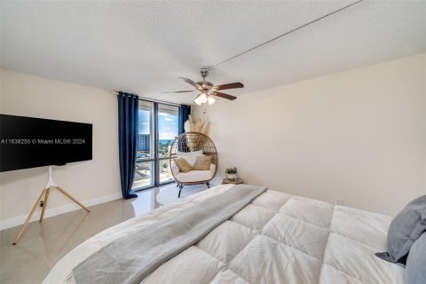 Copropriété à vendre à Hollywood, Floride: 2 chambres, 119.57 m2 № 1310303 - photo 28