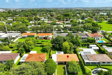 Villa ou maison à vendre à Miami Springs, Floride: 3 chambres, 139.07 m2 № 1310301 - photo 8