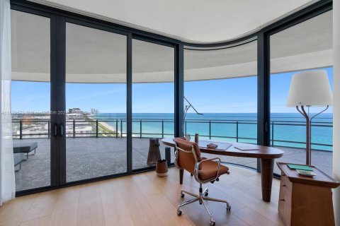 Condominio en venta en Miami Beach, Florida, 6 dormitorios, 592.72 m2 № 1402886 - foto 28