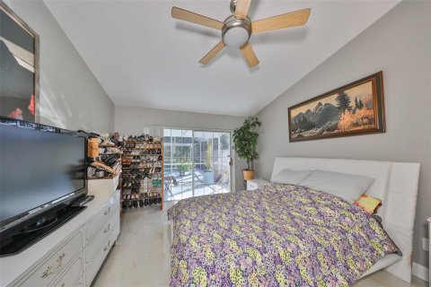 Villa ou maison à vendre à Tampa, Floride: 3 chambres, 147.9 m2 № 1342977 - photo 17