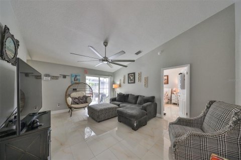 Villa ou maison à vendre à Tampa, Floride: 3 chambres, 147.9 m2 № 1342977 - photo 15