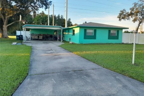 House in Sarasota, Florida 3 bedrooms, 151.06 sq.m. № 1388813 - photo 1