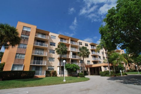 Condominio en venta en West Palm Beach, Florida, 1 dormitorio, 78.5 m2 № 612222 - foto 1