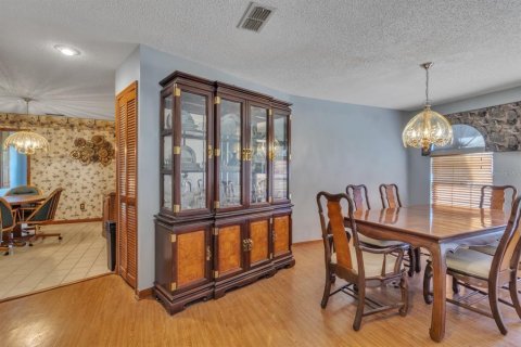 Villa ou maison à vendre à Kissimmee, Floride: 3 chambres, 221.85 m2 № 1253506 - photo 14