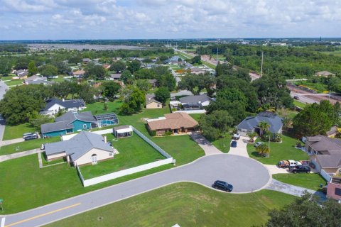 Villa ou maison à vendre à Kissimmee, Floride: 3 chambres, 221.85 m2 № 1253506 - photo 4