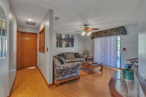 Villa ou maison à vendre à Kissimmee, Floride: 3 chambres, 221.85 m2 № 1253506 - photo 10