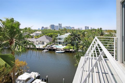 Condo in Fort Lauderdale, Florida, 4 bedrooms  № 1116886 - photo 12