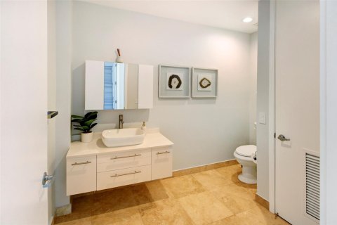 Condo in Fort Lauderdale, Florida, 4 bedrooms  № 1116886 - photo 14