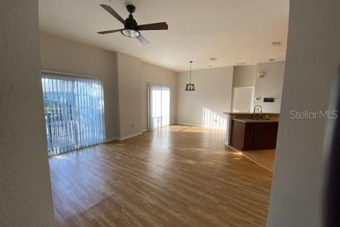 Condominio en alquiler en Orlando, Florida, 2 dormitorios, 111.48 m2 № 1340588 - foto 4