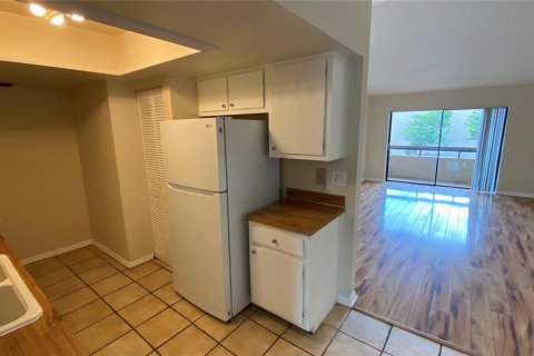 Condominio en alquiler en Orlando, Florida, 2 dormitorios, 97.36 m2 № 1340236 - foto 4