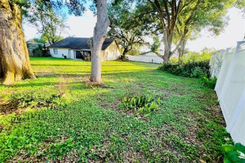 House in Brandon, Florida 4 bedrooms, 168.25 sq.m. № 1340555 - photo 23