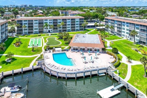 Condo in Delray Beach, Florida, 1 bedroom  № 1225762 - photo 20