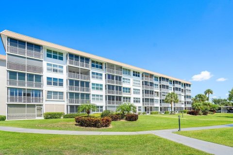 Condo in Delray Beach, Florida, 1 bedroom  № 1225762 - photo 27