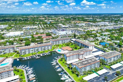 Condo in Delray Beach, Florida, 1 bedroom  № 1225762 - photo 25