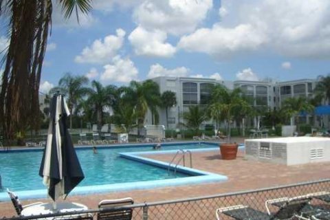 Copropriété à vendre à Dania Beach, Floride: 1 chambre, 78.97 m2 № 1221504 - photo 13