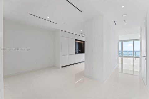 Copropriété à louer à Miami, Floride: 3 chambres, 285.95 m2 № 1332348 - photo 10