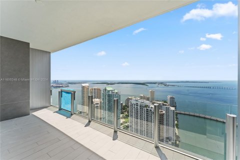 Copropriété à louer à Miami, Floride: 3 chambres, 285.95 m2 № 1332348 - photo 6