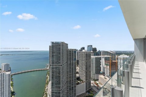 Condo in Miami, Florida, 3 bedrooms  № 1332348 - photo 9