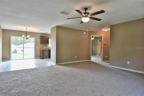 House in Ocala, Florida 3 bedrooms, 123.65 sq.m. № 1340581 - photo 8