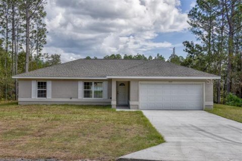 House in Ocala, Florida 3 bedrooms, 123.65 sq.m. № 1340581 - photo 1