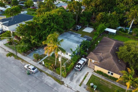 House in Homestead, Florida 3 bedrooms, 119.57 sq.m. № 1418574 - photo 2