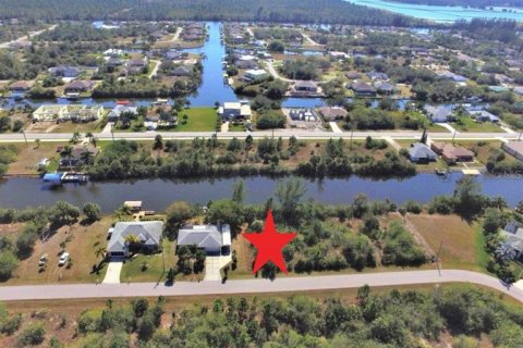 Land in Port Charlotte, Florida № 1001134 - photo 1