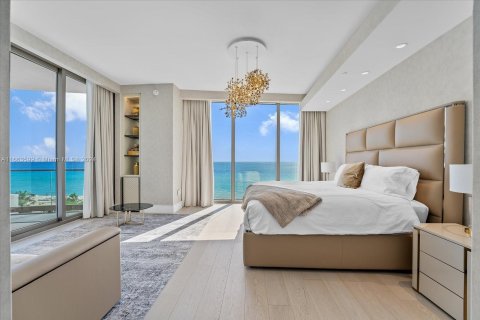 Condo in Sunny Isles Beach, Florida, 4 bedrooms  № 1379035 - photo 15