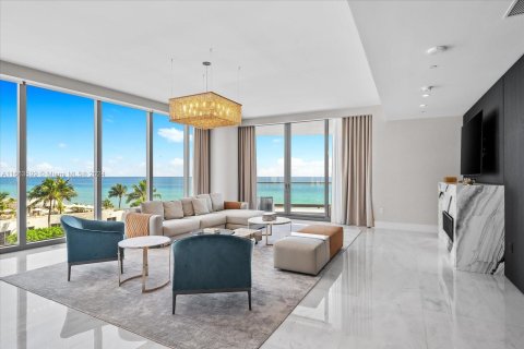 Condo in Sunny Isles Beach, Florida, 4 bedrooms  № 1379035 - photo 4