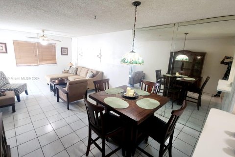 Condo in Margate, Florida, 1 bedroom  № 1379038 - photo 18